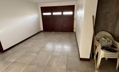 Casa en venta - 5 Dormitorios 3 Baños - Mar Chiquita