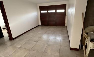 Casa en venta - 5 Dormitorios 3 Baños - Mar Chiquita