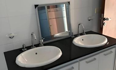 Casa en venta - 5 Dormitorios 3 Baños - Mar Chiquita