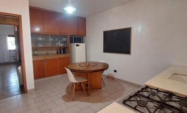 Casa en venta - 3 Dormitorios 2 Baños - Munro