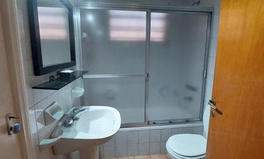 Casa en venta - 3 Dormitorios 2 Baños - Munro