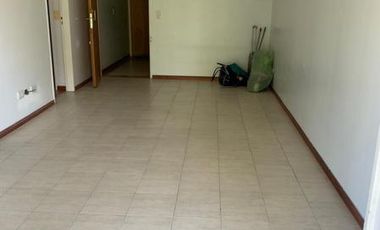 Departamento en venta de 3 ambientes en Adrogue