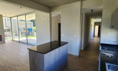 Casa en venta - 3 Dormitorios 4 Baños - Cochera - 650Mts2 - Hudson