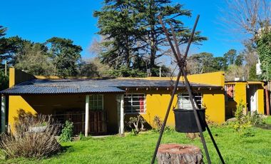 Casa en venta - 4 Dormitorios 2 Baños - Sierra de los Padres