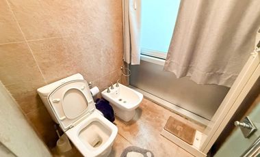 Casa en venta - 4 Dormitorios 4 Baños - 1.400Mts2 - La Plata- Gran Bell.