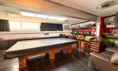 Casa en venta - 4 Dormitorios 4 Baños - 1.400Mts2 - La Plata- Gran Bell.