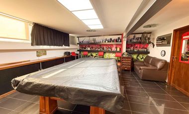 Casa en venta - 4 Dormitorios 4 Baños - 1.400Mts2 - La Plata- Gran Bell.