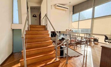 Casa en venta - 4 Dormitorios 4 Baños - 1.400Mts2 - La Plata- Gran Bell.