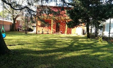 Casa en venta - 4 Dormitorios 2 Baños - Cochera - 487Mts2 - Mar del Tuyú