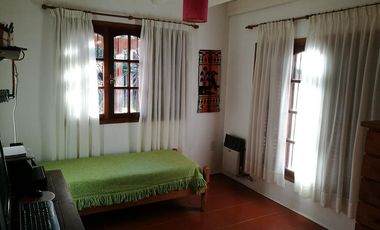 Casa en venta - 4 Dormitorios 2 Baños - Cochera - 487Mts2 - Mar del Tuyú