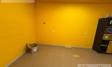 Galpon en Castelar sobre Tucuman al 2500