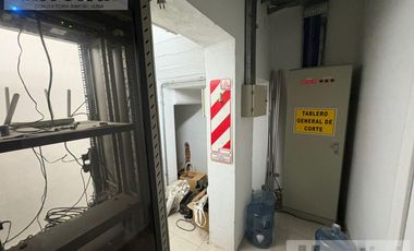 Galpon en Castelar sobre Tucuman al 2500