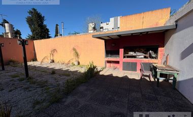 Galpon en Castelar sobre Tucuman al 2500