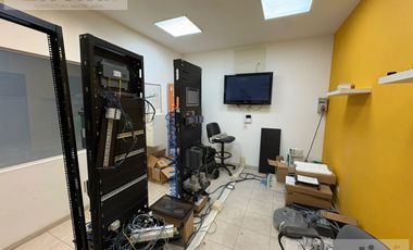 Galpon en Castelar sobre Tucuman al 2500