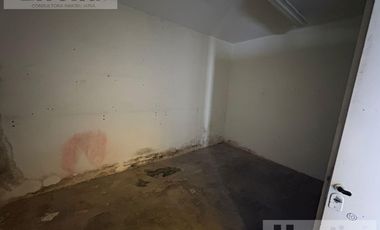 Galpon en Castelar sobre Tucuman al 2500