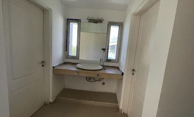 Alquiler, Casa, 4 dorm + Oficina + Dependencia, Altos del Chateau