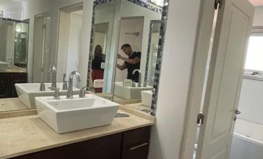 Alquiler, Casa, 4 dorm + Oficina + Dependencia, Altos del Chateau