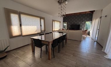 Alquiler, Casa, 4 dorm + Oficina + Dependencia, Altos del Chateau