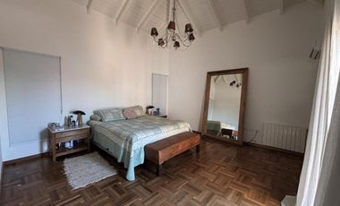 Alquiler, Casa, 4 dorm + Oficina + Dependencia, Altos del Chateau