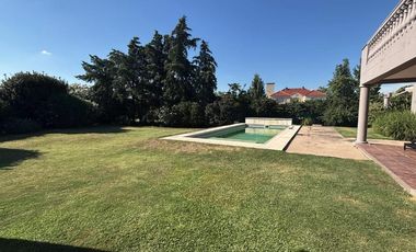 Alquiler, Casa, 4 dorm + Oficina + Dependencia, Altos del Chateau