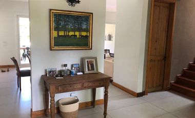 EXCELENTE CASA -AQUILER TEMPORAL - BARRIO CERRADO LA DAMASIA - VERANO 26