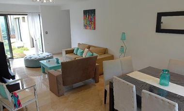 Casa en venta - 5 Dormitorios 3 Baños - Mar del Plata