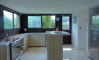 Casa en venta - 5 Dormitorios 3 Baños - Mar del Plata