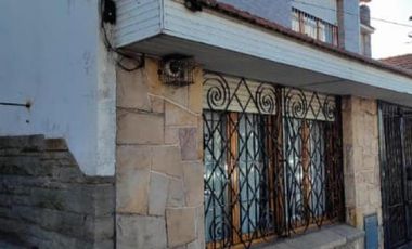 Casa en venta - 3 Dormitorios 2 Baños - Mar del Plata