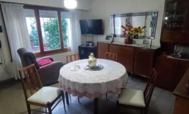 Casa en venta - 3 Dormitorios 2 Baños - Mar del Plata