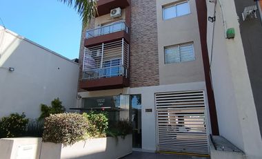 Departamento 2 ambientes en alquiler en Lanús Oeste