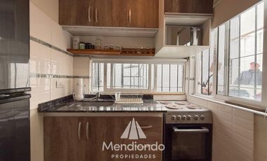 PH de 2 ambientes con patio y terraza propia con parrilla. CAISAMAR