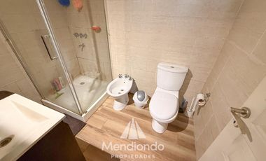 PH de 2 ambientes con patio y terraza propia con parrilla. CAISAMAR