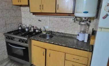 Departamento en venta - 2 Dormitorios 1 Baño - Almirante Brown