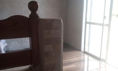 Casa en venta - 2 Dormitorios 1 Baño - 86Mts2 - Villa Parque Sicardi