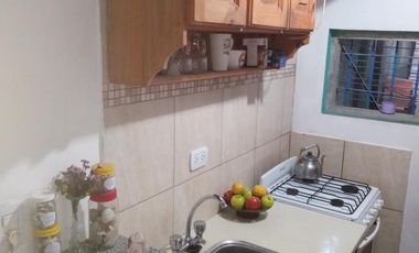 Casa en venta - 2 Dormitorios 1 Baño - 86Mts2 - Villa Parque Sicardi