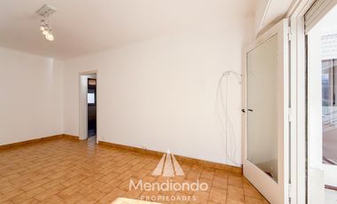 PH 3 amb.   dep. con balcón terraza al frente y terraza propia. Zona Aldrey.