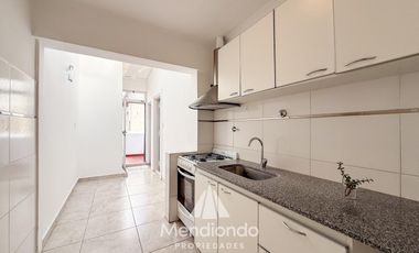 PH 3 amb.   dep. con balcón terraza al frente y terraza propia. Zona Aldrey.