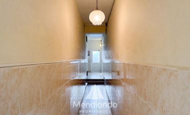 PH 3 amb.   dep. con balcón terraza al frente y terraza propia. Zona Aldrey.