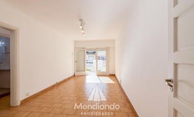 PH 3 amb.   dep. con balcón terraza al frente y terraza propia. Zona Aldrey.