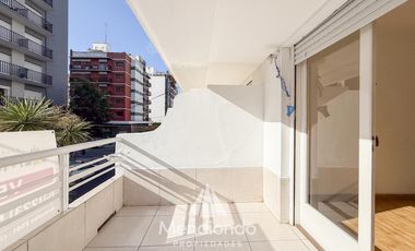 PH 3 amb.   dep. con balcón terraza al frente y terraza propia. Zona Aldrey.