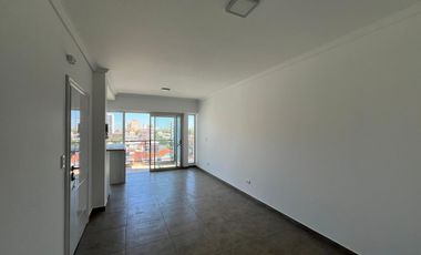 Semipiso de tres ambientes a estrenar en Venta en Wilde