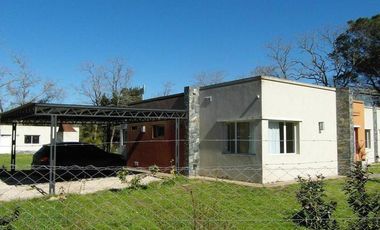 Hermosa casa con Gran Terreno en Madariaga
