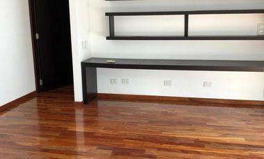 Casa en alquiler - 4 Dormitorios 6 Baños - Cocheras - 1.224Mts2 - Godoy Cruz