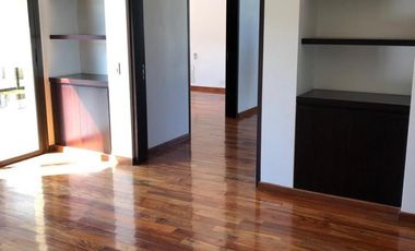 Casa en alquiler - 4 Dormitorios 6 Baños - Cocheras - 1.224Mts2 - Godoy Cruz