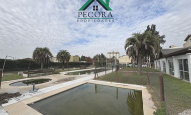 Triplex - Barrio Jardines de Escobar - Olazabal 390