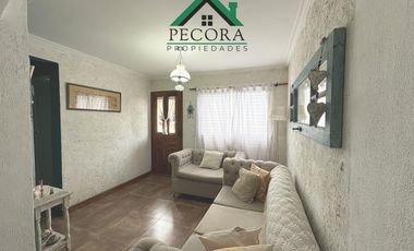 Triplex - Barrio Jardines de Escobar - Olazabal 390