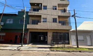 Departamento dos ambientes en  Martin Coronado