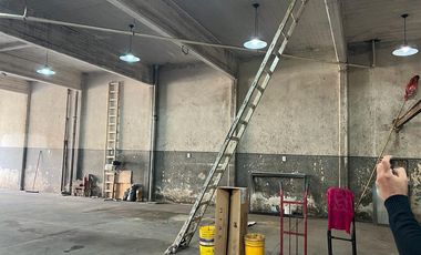 Depósito de 200m2 en VENTA - Barracas