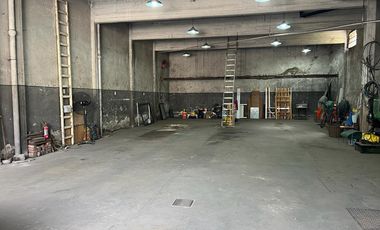 Depósito de 200m2 en VENTA - Barracas