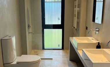 Casa en venta - 4 Dormitorios 3 Baños - 1.400Mts2 - Pinamar